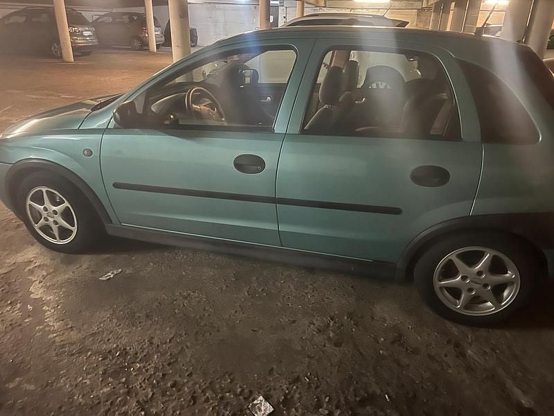 Gebraucht Opel Corsa 75 PS (55 kW) 2002 Grün Kleinwagen