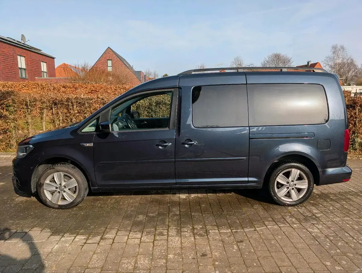 Gebraucht VW Caddy Maxi 150 PS (110 kW) 2016 Blau Van / Kleinbus