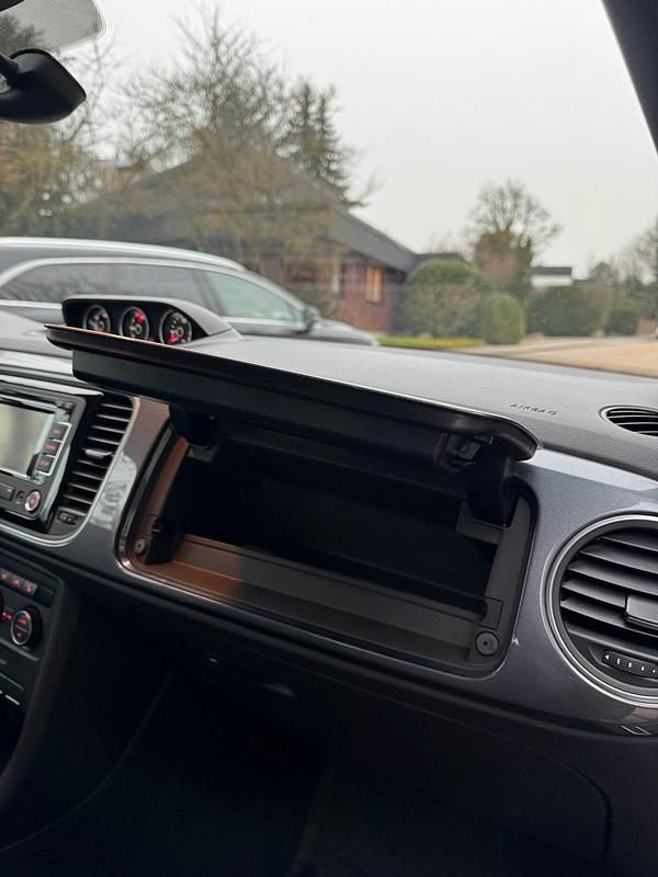 Gebraucht VW Beetle Cup 105 PS (77 kW) 2014 Grau Kleinwagen