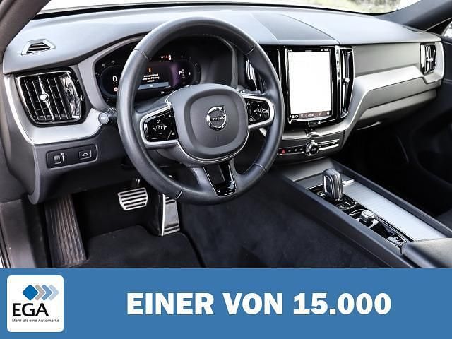 Gebraucht Volvo XC60 R-Design 197 PS (144 kW) 2022 Metallic SUV