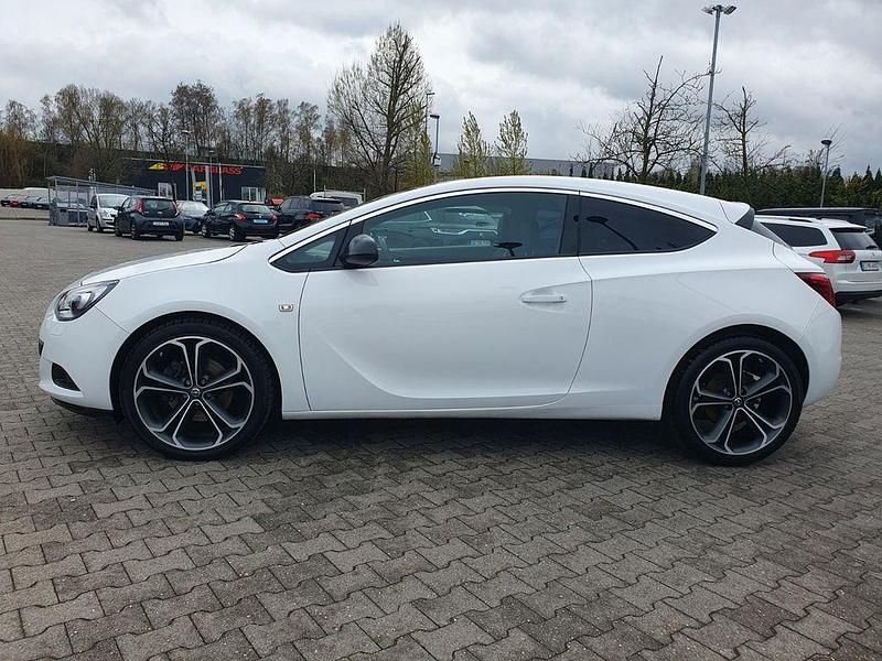 Gebraucht Opel Astra GTC 200 PS (147 kW) 2014 Weiß Limousine