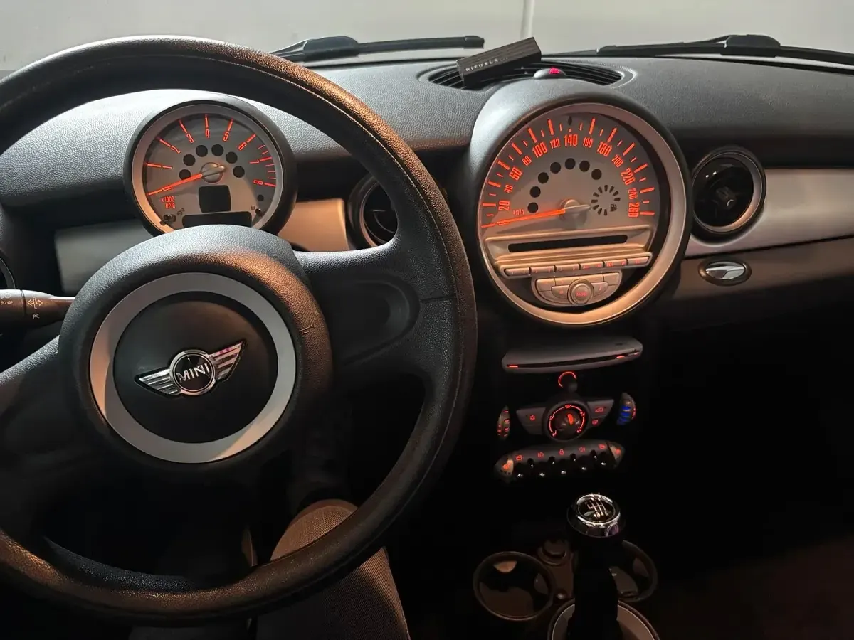 Occasion Mini ONE 95 PK (69 kW) 2009 Beige Hatchback