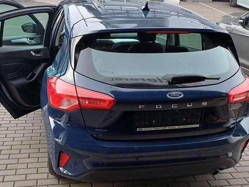 Gebraucht Ford Focus 125 PS (91 kW) 2019 Blazerblau Kleinwagen