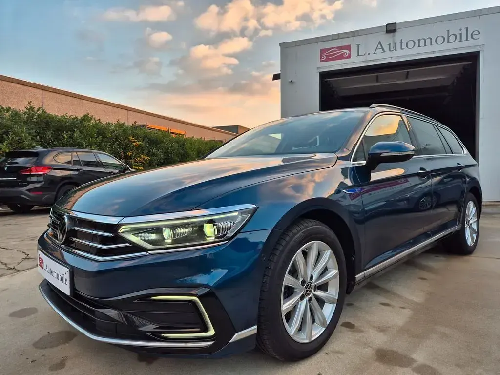 Gebraucht VW Passat GTE 218 PS (160 kW) 2021 Blau Limousine