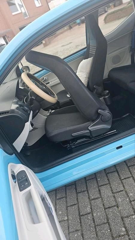 Gebraucht VW up! 60 PS (44 kW) 2017 Blau Kleinwagen
