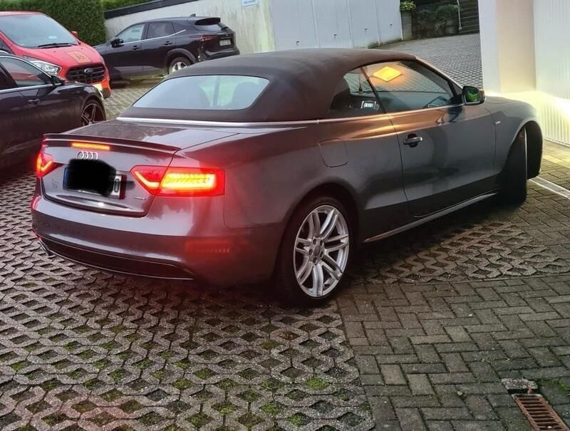 Grau Gebraucht 2016 Audi A5 Cabriolet S-Line Cabrio | 24.500 € (Teuer) - Bild 1/4