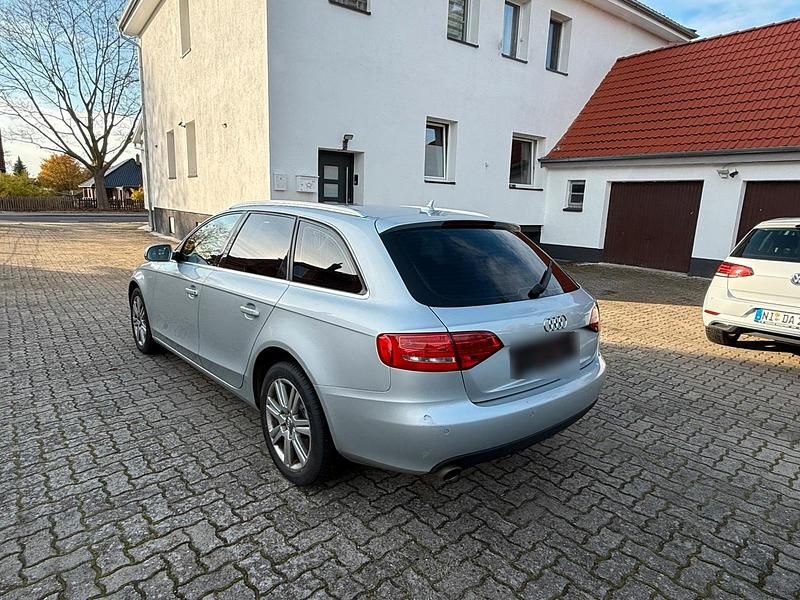Gebraucht Audi A4 190 PS (139 kW) 2011 Silber Kombi