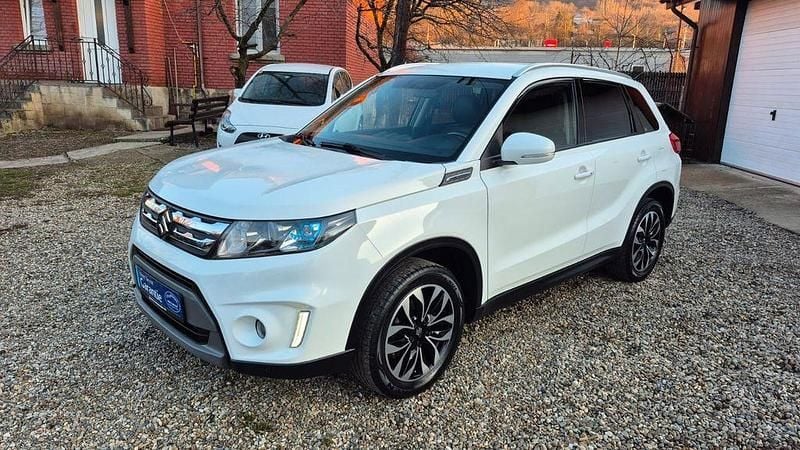 Weiß Gebraucht 2016 Suzuki Vitara Comfort SUV | 11.350 € (Fairer Preis) - Bild 1/4