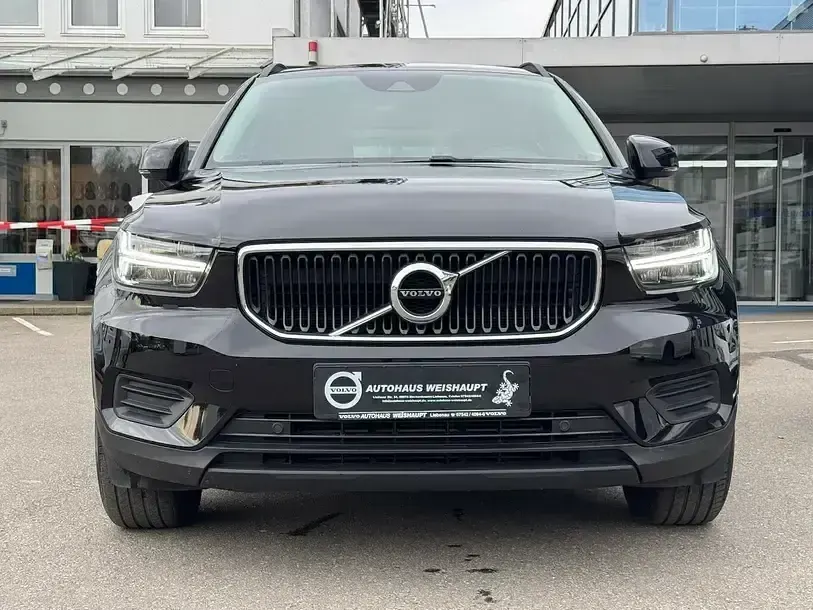 Gebraucht Volvo XC40 Kinetic 150 PS (110 kW) 2020 Onyxblackmetallic (schwarz) SUV