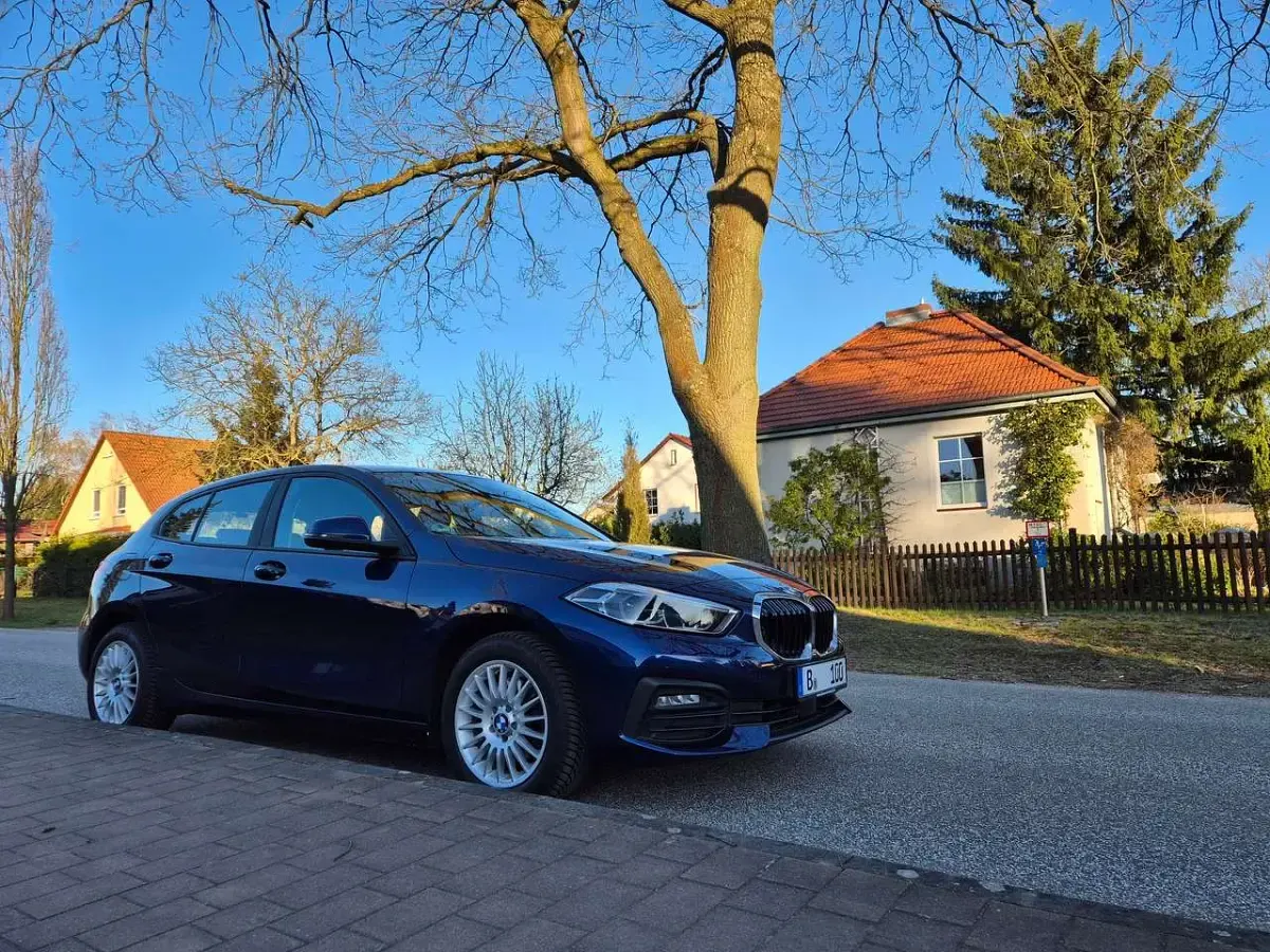 Używany BMW 116 Advantage 116 KM (85 kW) 2019 Niebieski Hatchback