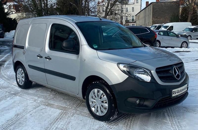 Gebraucht Mercedes Citan 109 90 PS (66 kW) 2018 Silber Van / Kleinbus