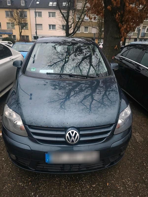 Blau Gebraucht 2006 VW Golf Limousine | 1.200 € (Superpreis) - Bild 1/4