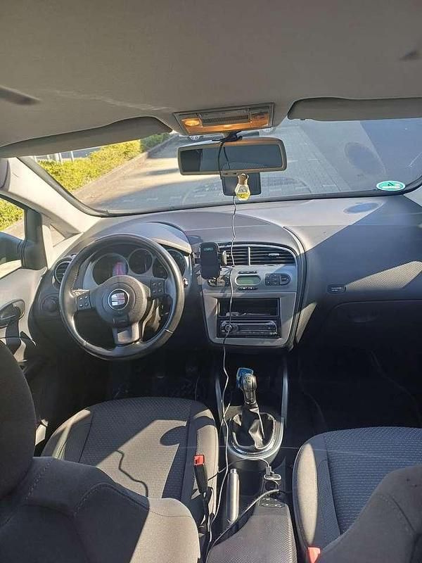 Schwarz Gebraucht 2008 Seat Altea Comfort Van / Kleinbus | 2.000 € (Guter Preis) - Bild 1/4