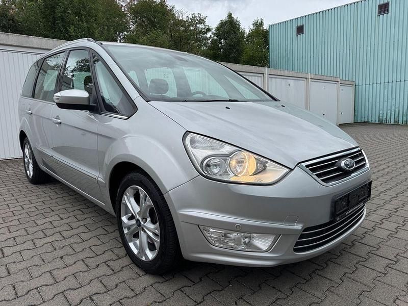 Silber Gebraucht 2012 Ford Galaxy Titanium Van / Kleinbus | 5.999 € (Fairer Preis) - Bild 1/4