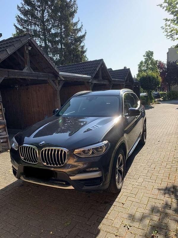 Grau Gebraucht 2020 BMW X3 xLine SUV | 40.000 € - Bild 1/4