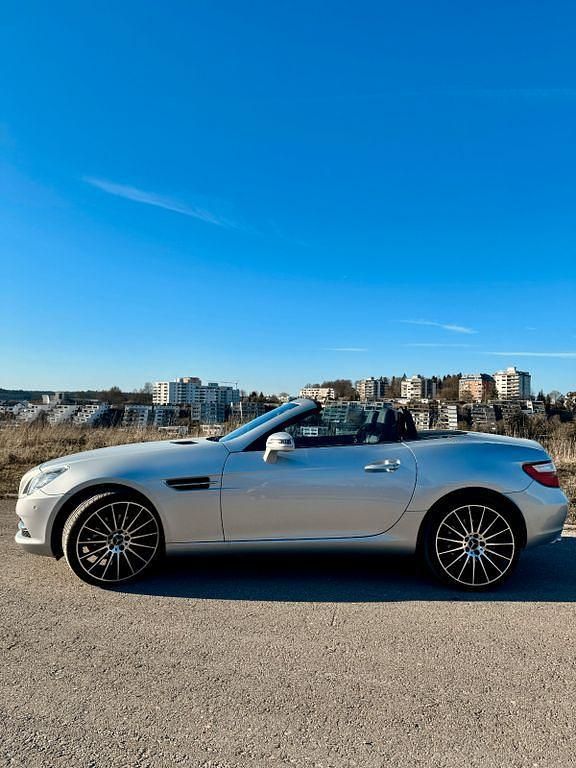 Gebraucht Mercedes SLK200 184 PS (135 kW) 2011 Silber Cabrio