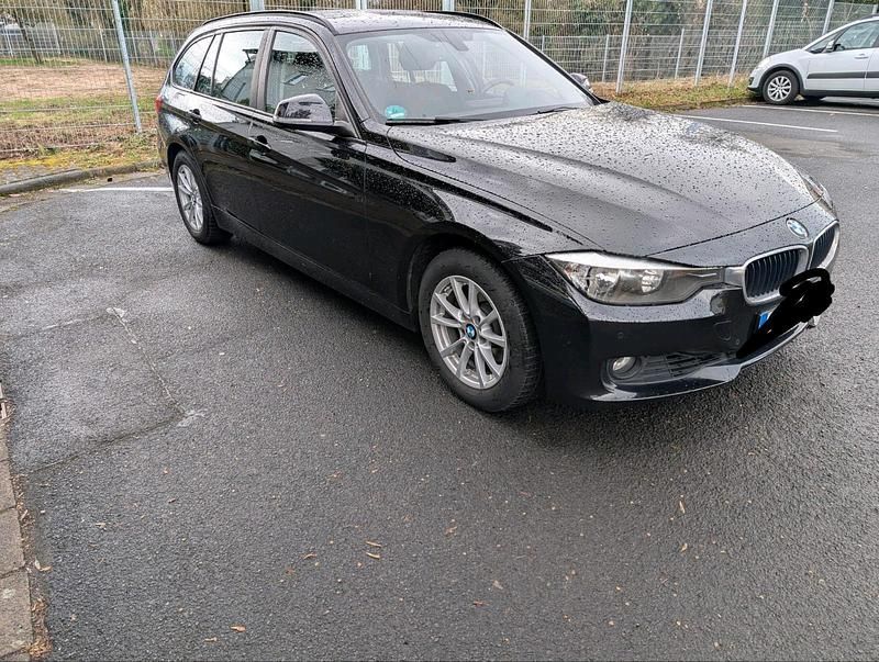 Gebraucht BMW 320 184 PS (135 kW) 2015 Schwarz Kombi