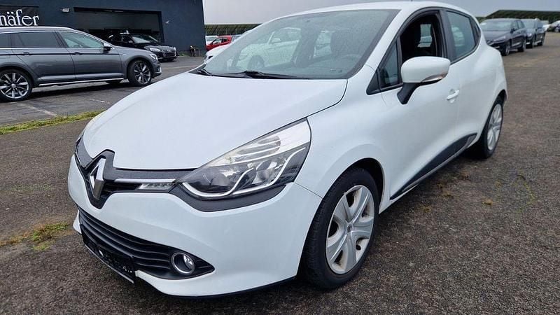 Weiß Gebraucht 2014 Renault Clio IV Dynamique Limousine | 5.999 € (Guter Preis) - Bild 1/4