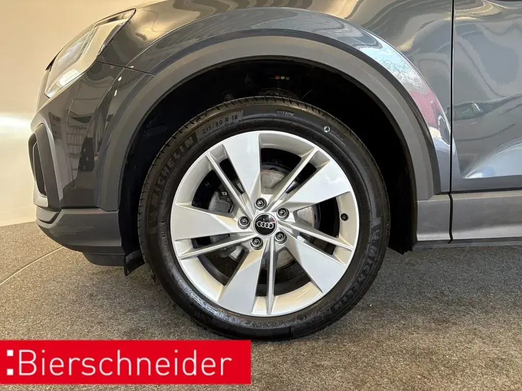 Gebraucht Audi Q2 Comfort 150 PS (110 kW) 2022 Grau SUV