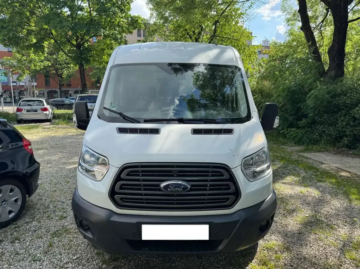 Gebraucht Ford Transit 131 PS (96 kW) 2018 Weiß Kombi