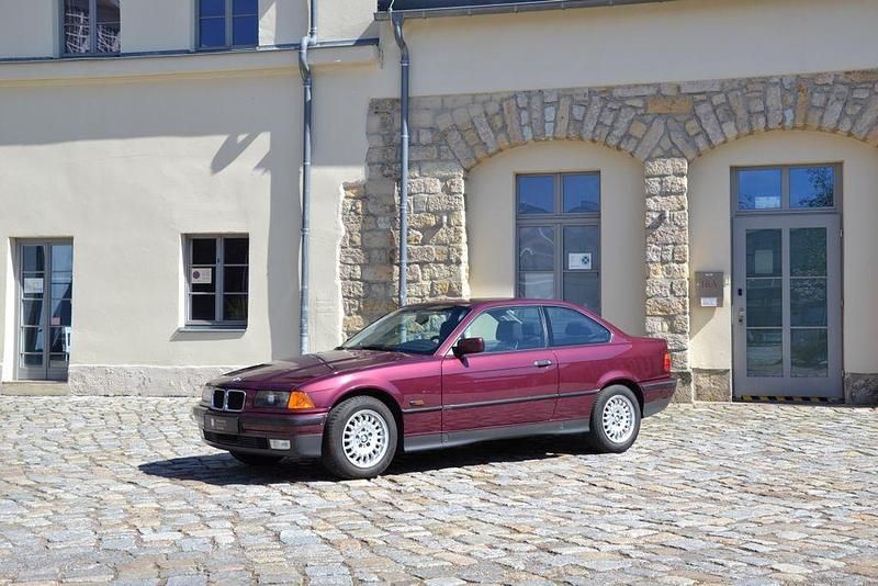 Gebraucht BMW 320 Sport Line 150 PS (110 kW) 1995 Cordobarot Coupé