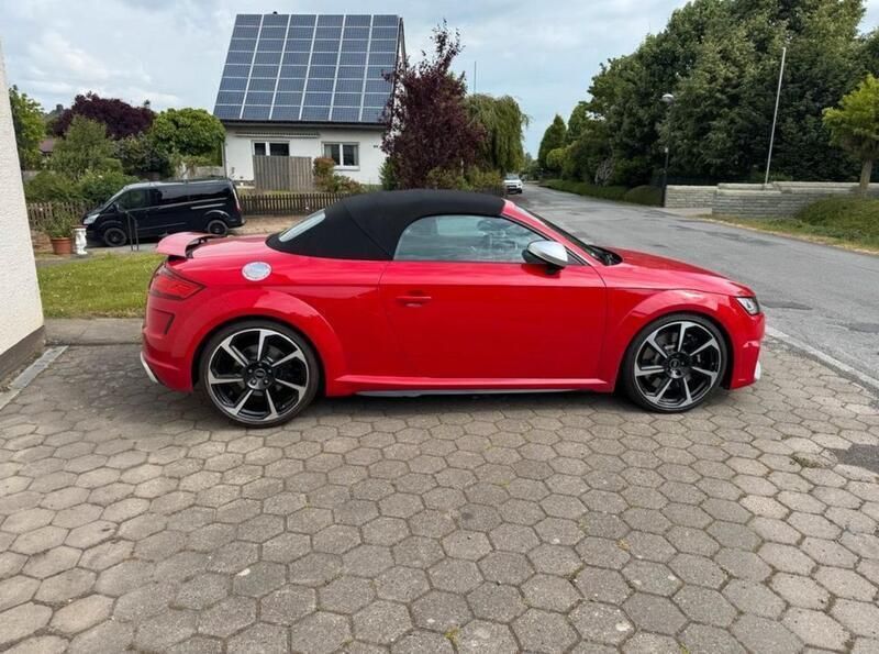 Rot Gebraucht 2024 Audi TT Roadster Cabrio | 55.850 € (Superpreis) - Bild 1/4