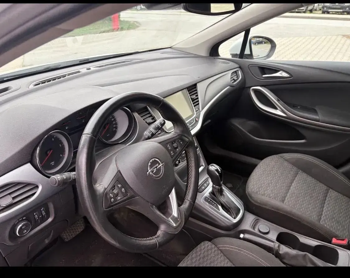 Gebraucht Opel Astra 136 PS (100 kW) 2018 Weiß Kombi