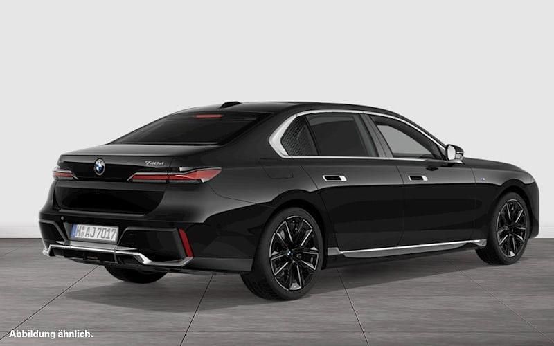 Gebraucht BMW 740 Executive 299 PS (219 kW) 2025 Schwarz Limousine