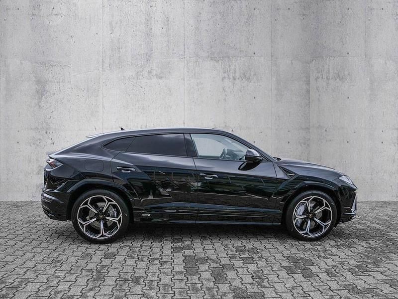 Gebraucht Lamborghini Urus 666 PS (489 kW) 2024 Nero helene (schwarz) SUV