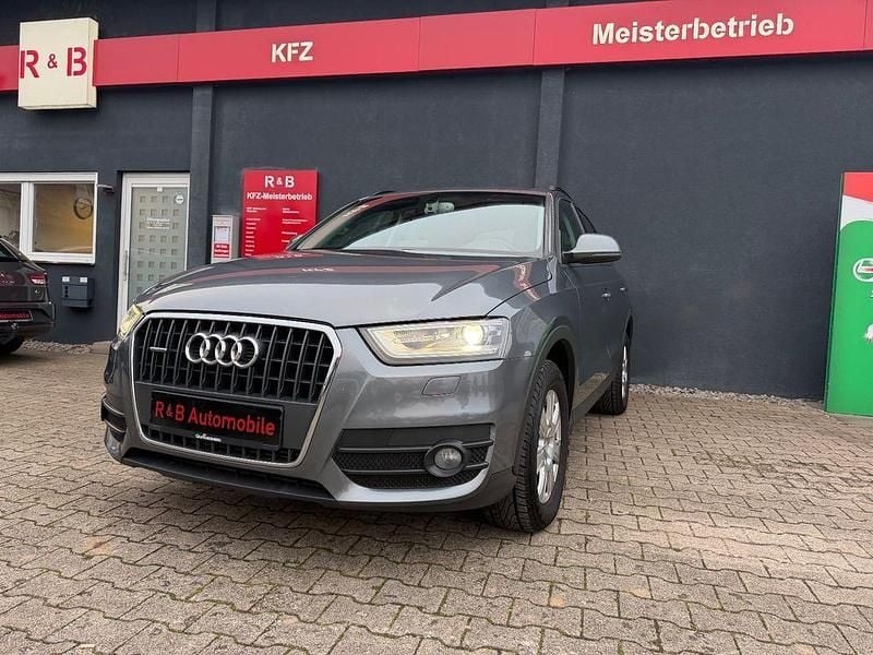 Grau Gebraucht 2013 Audi Q3 Ambiente SUV | 15.500 € (Guter Preis) - Bild 1/4