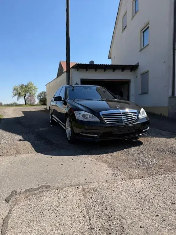 Gebraucht Mercedes S500 435 PS (319 kW) 2012 Schwarz Limousine