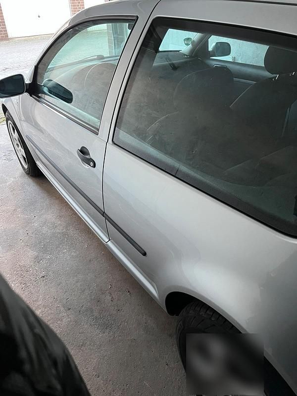 Gebraucht VW Golf IV 110 PS (80 kW) 2002 Silber Kleinwagen