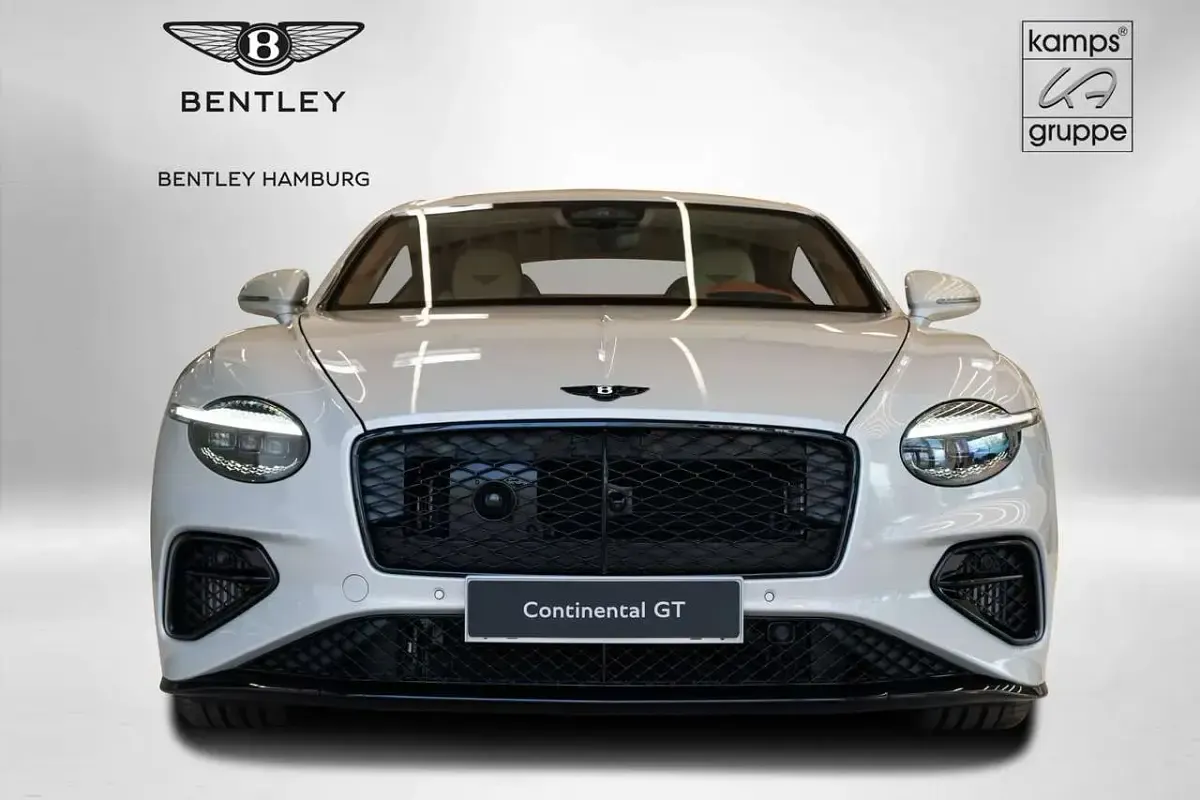Neu Bentley Continental 680 PS (500 kW) 2026 White sand by mulliner Coupé