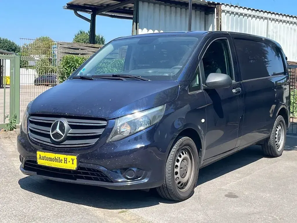 Gebraucht Mercedes Vito 163 PS (119 kW) 2021 Blau Van
