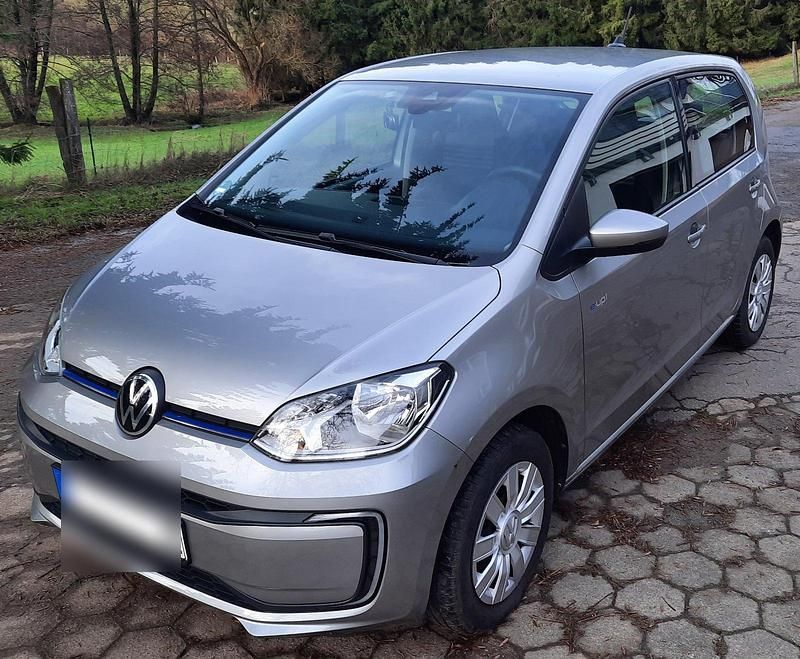 Grau Gebraucht 2020 VW e-up! Kleinwagen | 13.500 € (Fairer Preis) - Bild 1/4