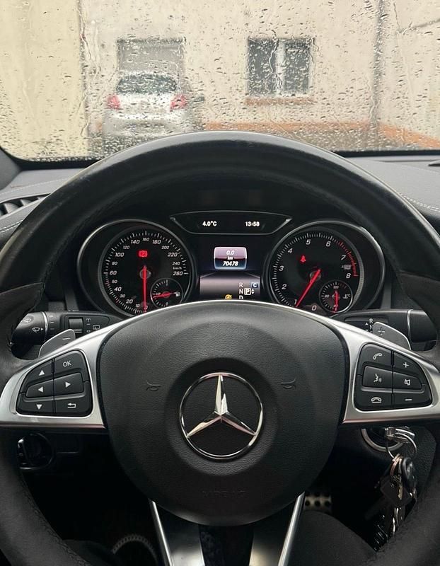 Gebraucht Mercedes A250 AMG 211 PS (155 kW) 2018 Schwarz Limousine