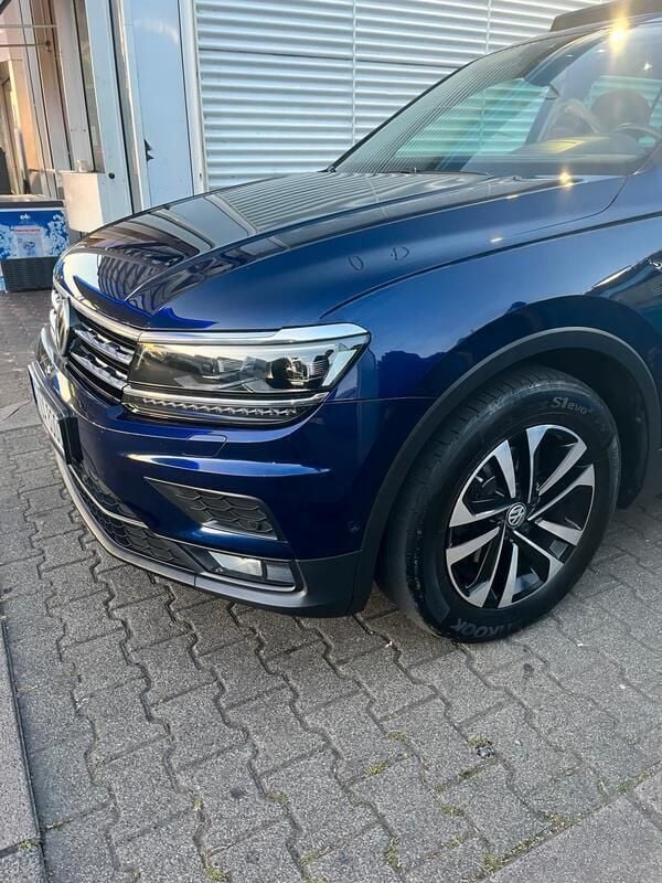 Blau Gebraucht 2019 VW Tiguan IQ Drive SUV | 20.230 € (Superpreis) - Bild 1/4