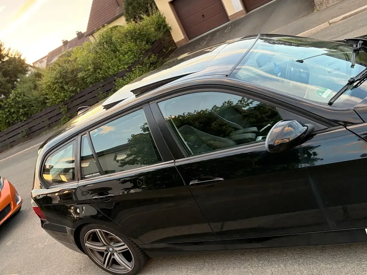 Gebraucht BMW 320 163 PS (119 kW) 2005 Schwarz Kombi