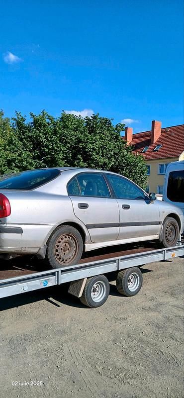 Silber Gebraucht 2003 Mitsubishi Carisma Limousine | 999 € - Bild 1/4