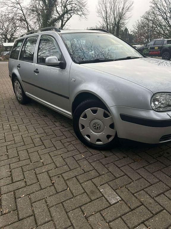 Gebraucht VW Golf IV Basis 90 PS (66 kW) 2000 Silber Limousine