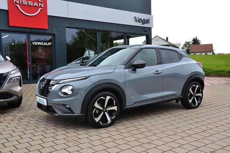 Gebraucht Nissan Juke Tekna 143 PS (105 kW) 2023 Grau SUV