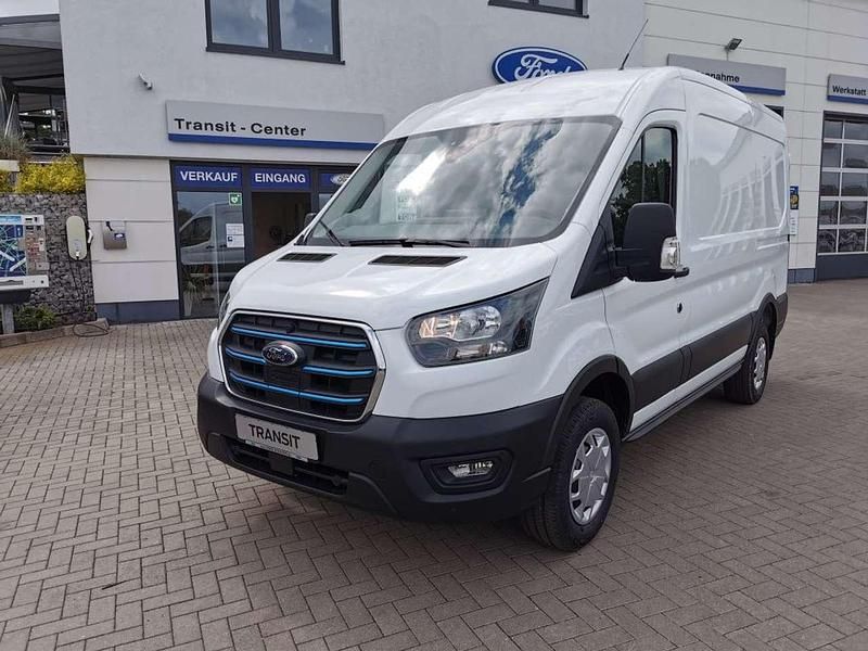 Frozen white Gebraucht 2022 Ford E-Transit Trend Van | 34.980 € (Fairer Preis) - Bild 1/4