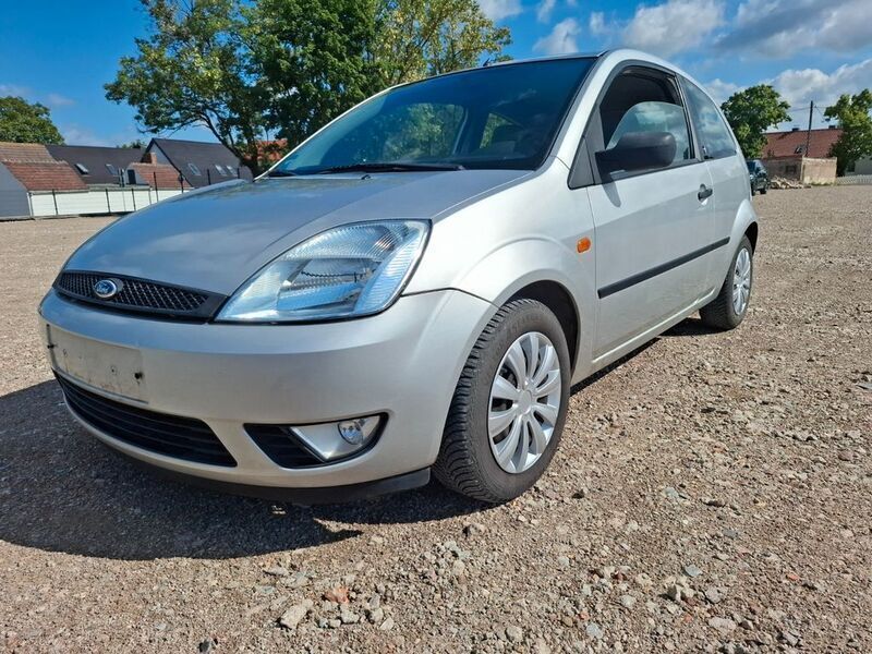 Silber Gebraucht 2006 Ford Fiesta Kleinwagen | 999 € (Superpreis) - Bild 1/4