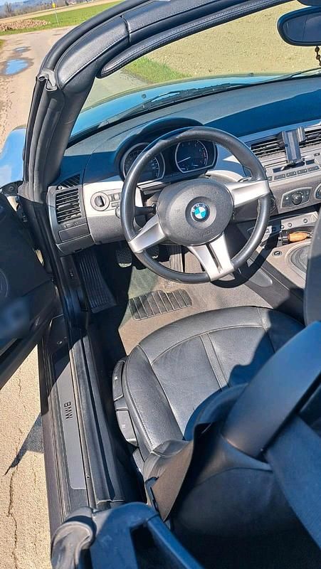 Gebraucht BMW Z4 192 PS (141 kW) 2003 Grau Cabrio