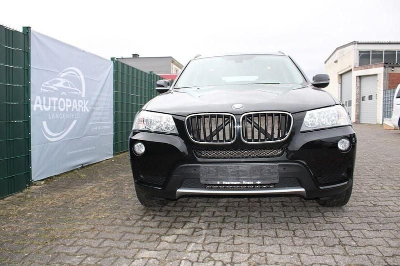 Schwarz Gebraucht 2012 BMW X3 Sport Line SUV | 13.590 € (Fairer Preis) - Bild 1/4