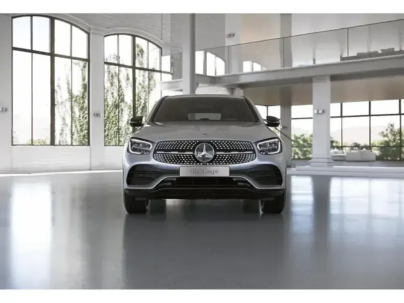 Gebraucht Mercedes GLC400d AMG 330 PS (242 kW) 2022 Metalliclack hightechsilber (metallic) SUV
