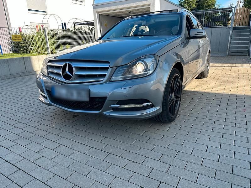 Grau Gebraucht 2014 Mercedes C220 Avantgarde Kombi | 9.900 € (Superpreis) - Bild 1/4