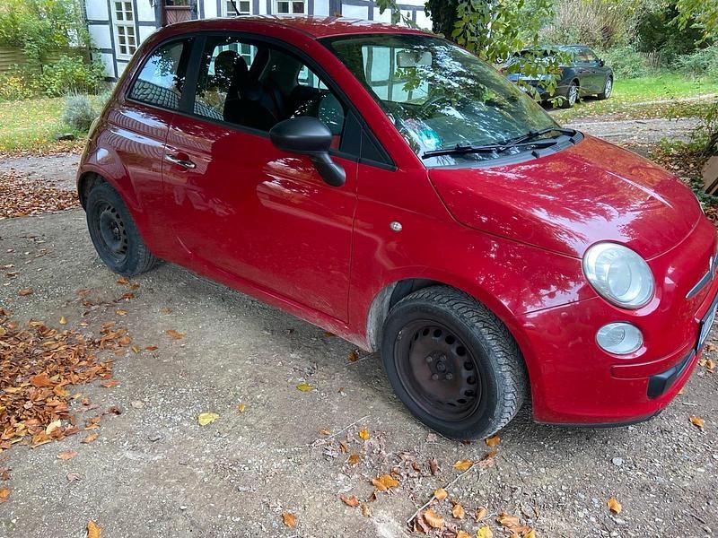 Rot Gebraucht 2009 Fiat 500 Kleinwagen | 2.700 € (Fairer Preis) - Bild 1/4