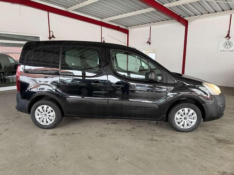 Gebraucht Citroën Berlingo 75 PS (55 kW) 2017 Schwarz Van / Kleinbus