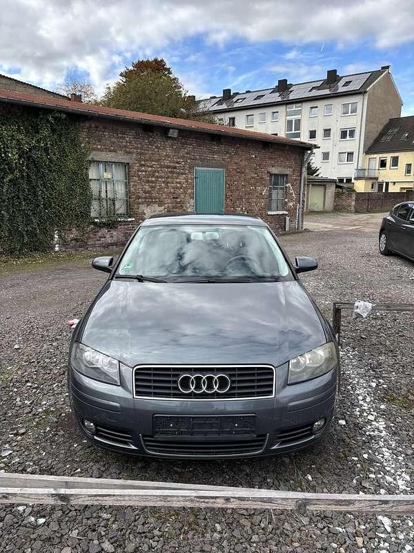 Gebraucht Audi A3 Ambiente 116 PS (85 kW) 2004 Grau Limousine
